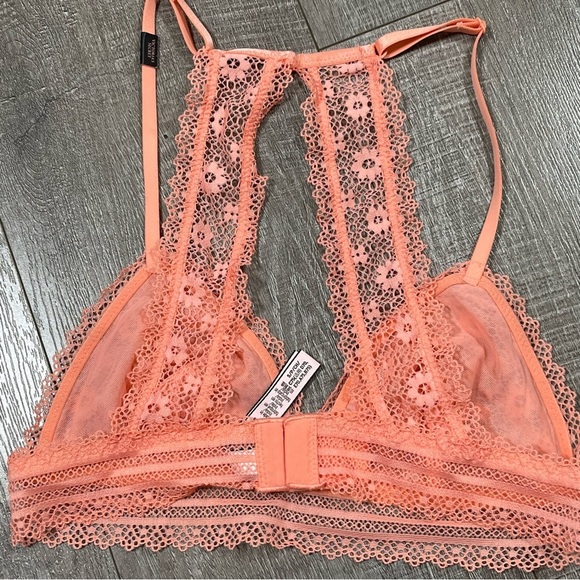 NWOT Victoria’s Secret Bralette Lace Size S - Picture 3 of 5